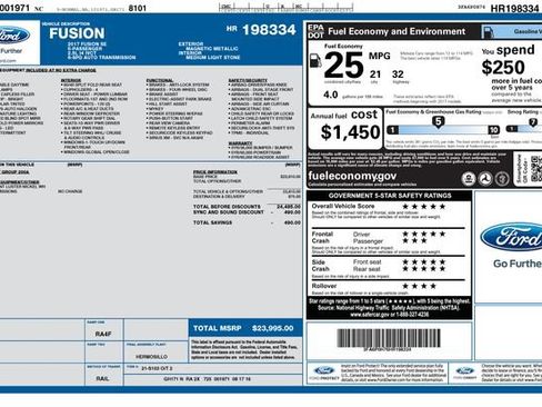 Used 2017 Ford Fusion SE FWD image 14