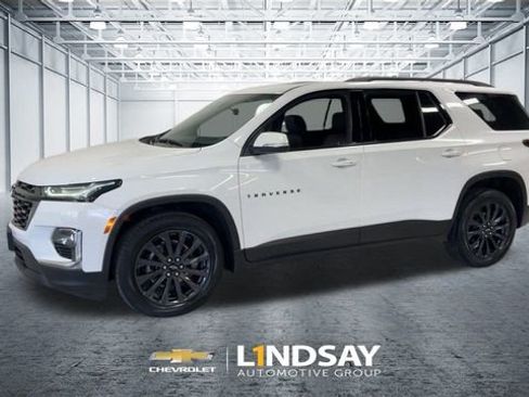 Used 2022 Chevrolet Traverse RS image 6