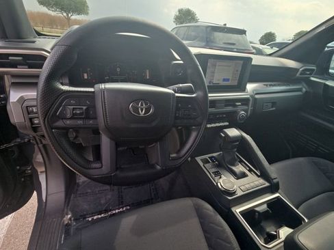Used 2025 Toyota Tacoma SR5 image 15