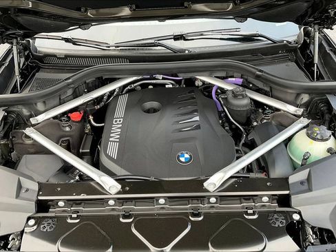 New 2027 BMW X7 xDrive40i w/ Executive Package AWD/4WD image 30
