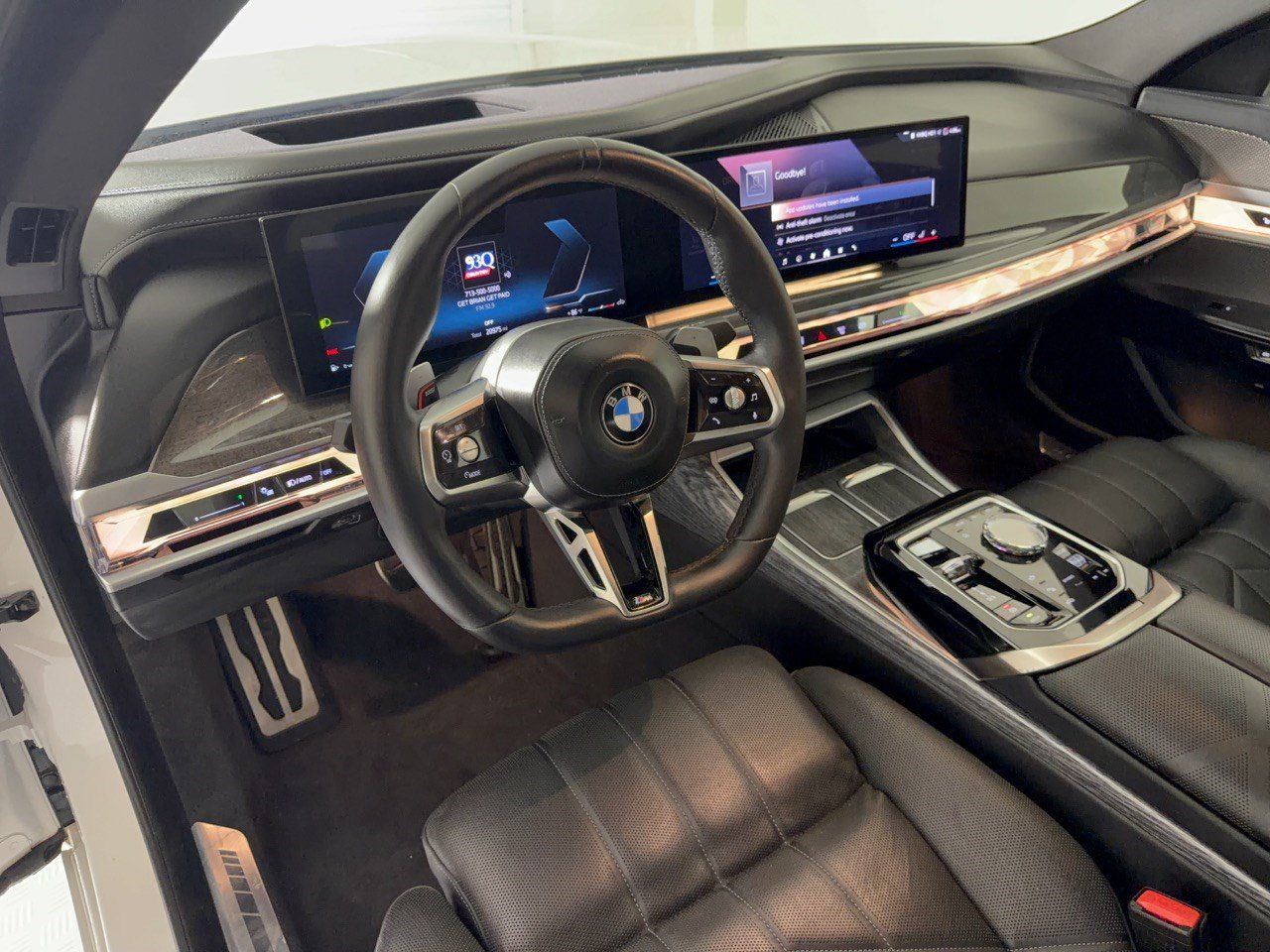 Certified 2023 BMW 760i xDrive AWD/4WD image 4