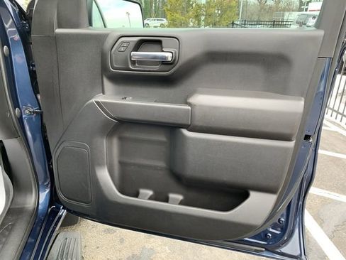 Used 2023 Chevrolet Silverado 1500 Custom image 13