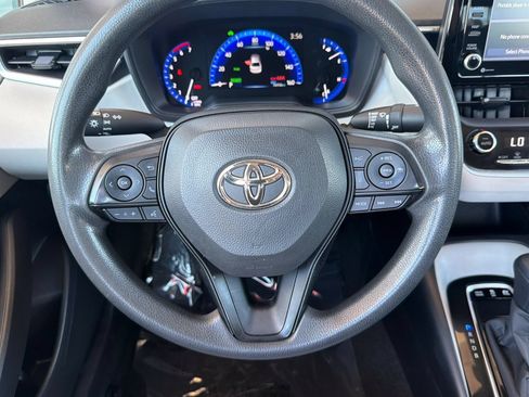 Certified 2022 Toyota Corolla LE FWD image 18