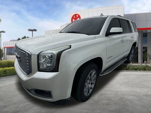 Used 2015 GMC Yukon Denali w/ Open Road Package AWD/4WD image 3