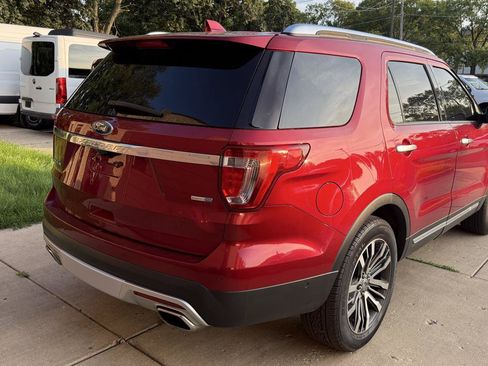 Used 2017 Ford Explorer Platinum AWD/4WD image 7