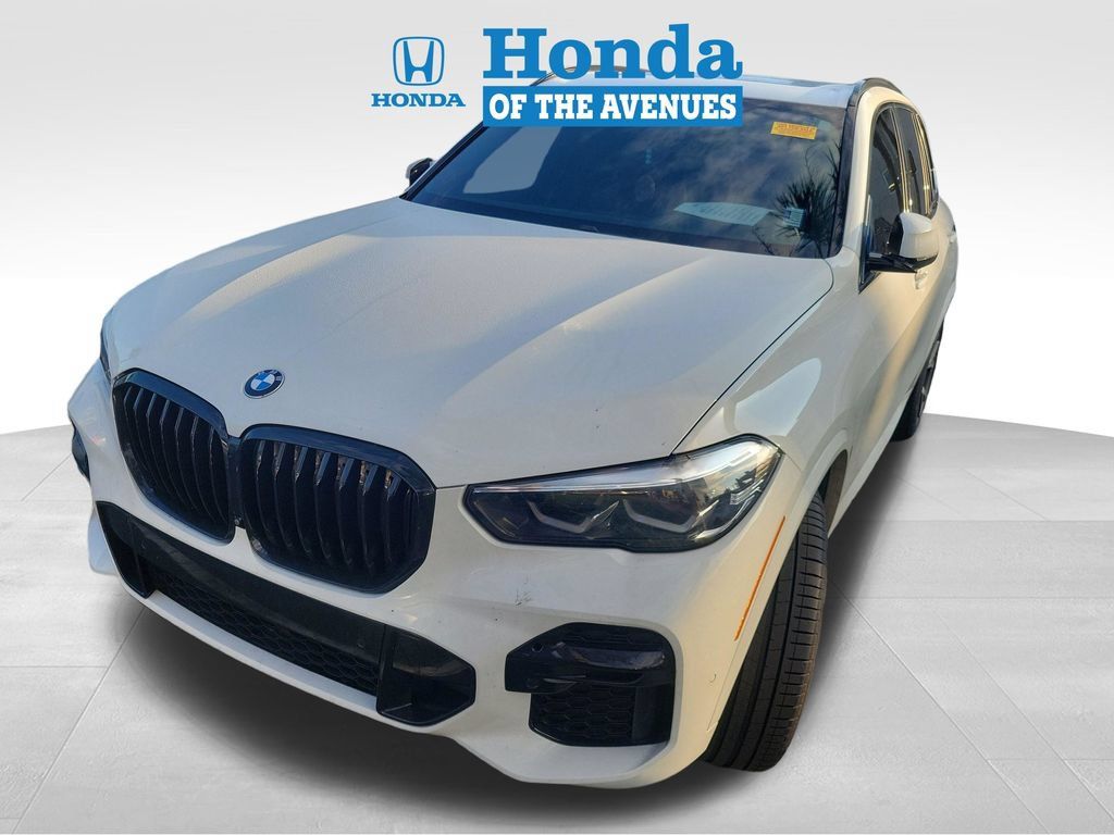 Used 2023 BMW X5 sDrive40i w/ M Sport Package RWD image 3