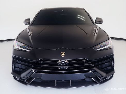 Used 2023 Lamborghini Urus Performante AWD/4WD image 3