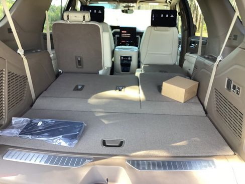 New 2026 GMC Yukon Denali image 23