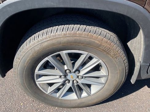 Certified 2023 Chevrolet Traverse LT w/ LPO, Floor Liner Package image 14