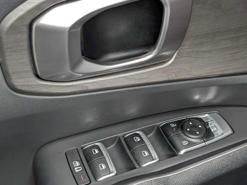 Certified 2025 Kia Sorento X-Line EX AWD/4WD image 42
