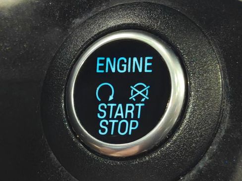 Used 2017 Ford Escape Titanium w/ Equipment Group 301A AWD/4WD image 17