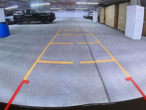 Used 2023 Cadillac XT5 Sportv w/ Technology Package image 26