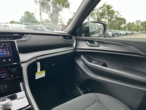 New 2026 Jeep Grand Cherokee Laredo X RWD image 57