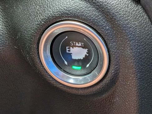 Used 2019 Chevrolet Silverado 1500 LT Trail Boss AWD/4WD image 34