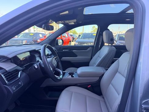 Used 2024 GMC Acadia Elevation w/ Super Cruise Package image 11