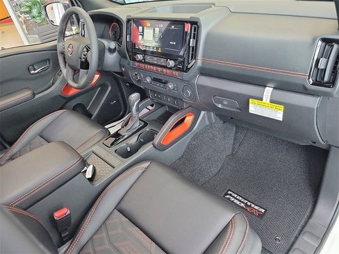 New 2025 Nissan Frontier PRO-4X w/ Pro Premium Package image 11