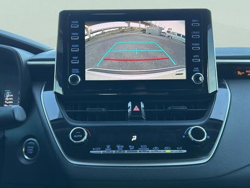 Used 2020 Toyota Corolla LE w/ LE Premium Package image 28