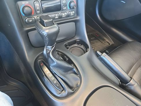 Used 2003 Chevrolet Corvette Convertible w/ Preferred Equipment Group1 RWD image 16