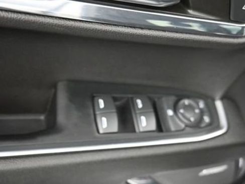 Used 2024 Chevrolet Silverado 1500 LT Trail Boss w/ LT Trail Boss Premium Package AWD/4WD image 10