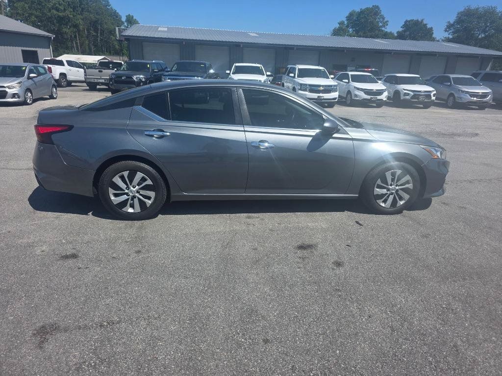 Used 2019 Nissan Altima 2.5 S FWD image 4