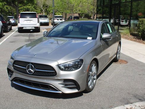 Used 2021 Mercedes-Benz E 350 Sedan image 16