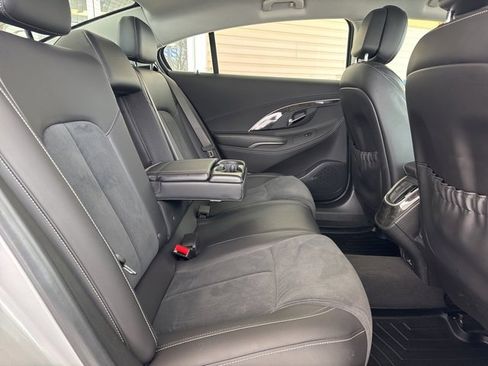 Used 2014 Buick LaCrosse Base image 25