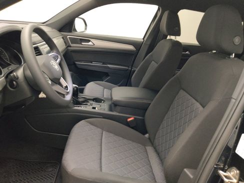 Used 2020 Volkswagen Atlas Cross Sport S image 17