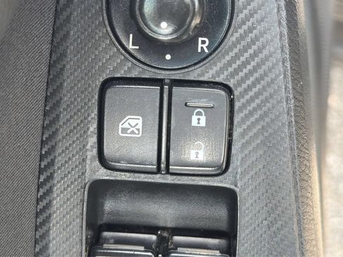 Used 2016 MAZDA MAZDA3 i Sport w/ Preferred Equipment Package FWD image 34