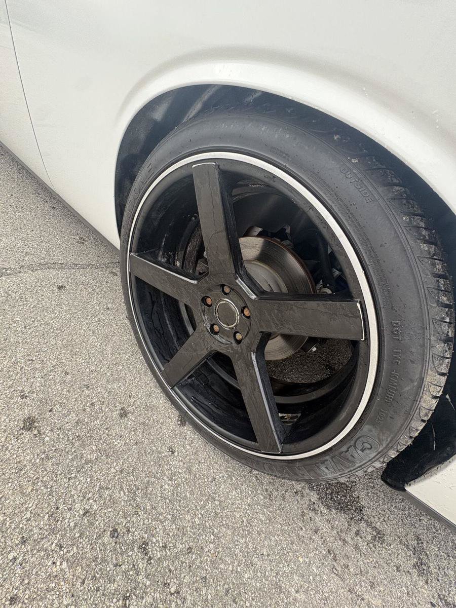 Used 2018 Dodge Challenger R/T w/ Sound Group RWD image 10