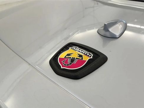 Used 2020 FIAT 124 Spider Abarth RWD image 16