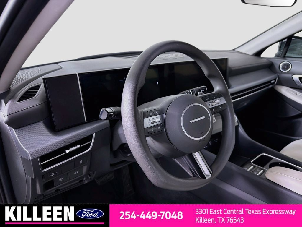 Used 2025 Hyundai Sonata SEL FWD image 11