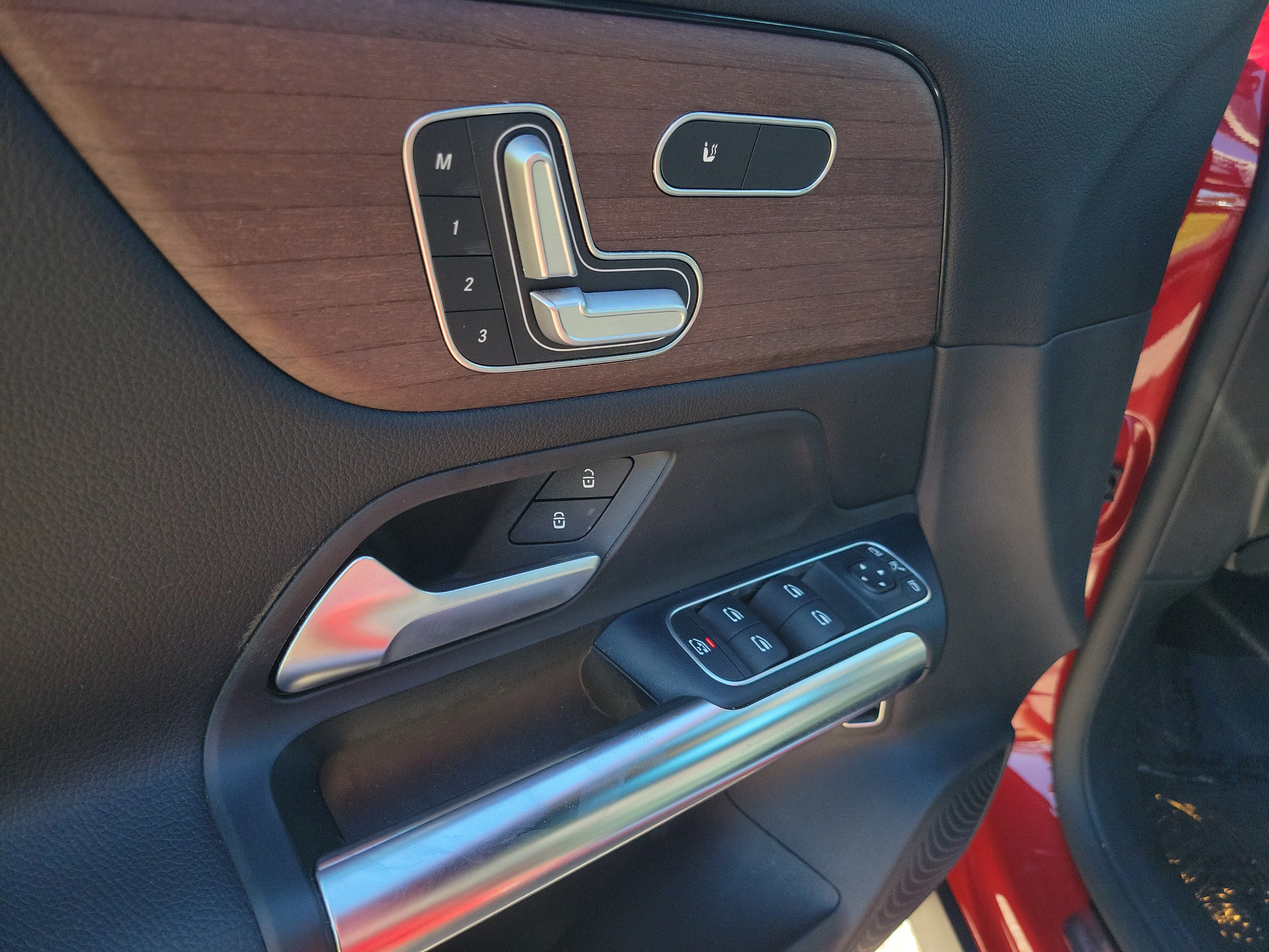 Certified 2021 Mercedes-Benz GLA 250 4MATIC image 17