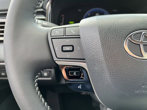 New 2026 Toyota Camry SE image 16