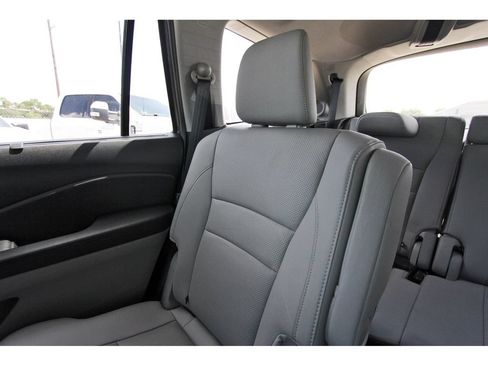 Used 2021 Honda Pilot Elite image 14