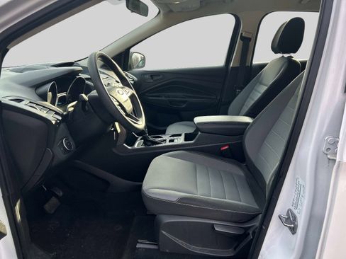 Used 2017 Ford Escape S image 9