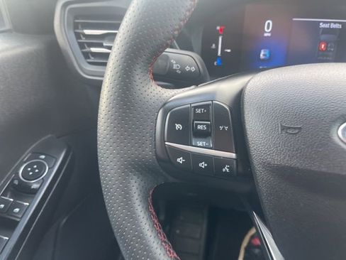 Used 2025 Ford Escape ST-Line Select image 30