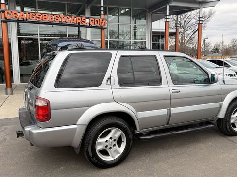 Used 2001 INFINITI QX4 4WD w/ (S02) Sport Pkg image 3