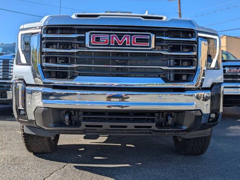 New 2026 GMC Sierra 2500 SLT w/ SLT Premium Package AWD/4WD image 2