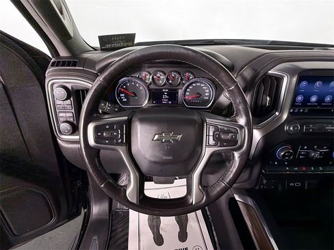 Used 2019 Chevrolet Silverado 1500 RST image 11