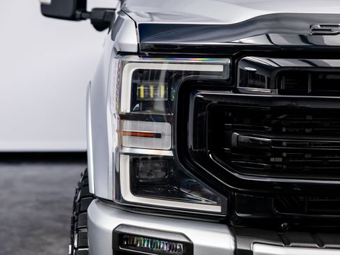 Used 2022 Ford F250 Lariat w/ Tremor Off-Road Package image 3