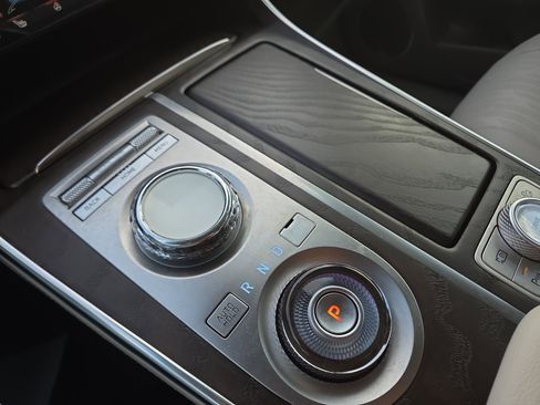 Used 2023 Genesis GV80 2.5T w/ Advanced Package image 23