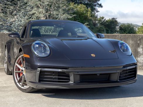 Certified 2024 Porsche 911 Carrera 4S w/ Premium Package image 9