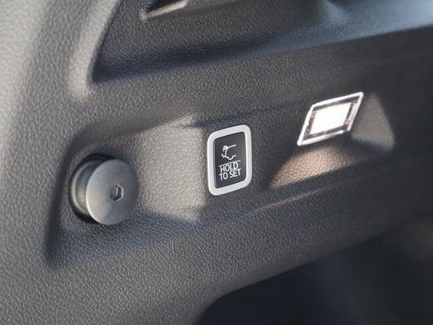 New 2025 Jeep Grand Cherokee L Limited w/ Black Appearance Package image 17