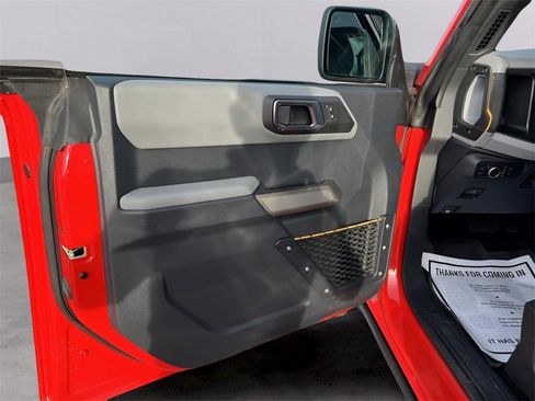 Used 2022 Ford Bronco Badlands image 10