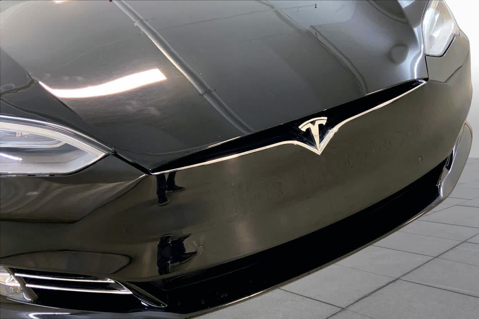 Used 2020 Tesla Model S Performance AWD/4WD image 32