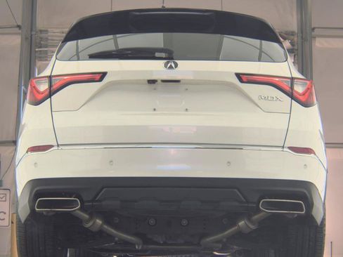 Used 2022 Acura MDX SH-AWD w/ Technology Package image 6