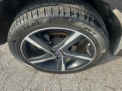 Used 2014 Volvo XC60 T6 R-Design image 29