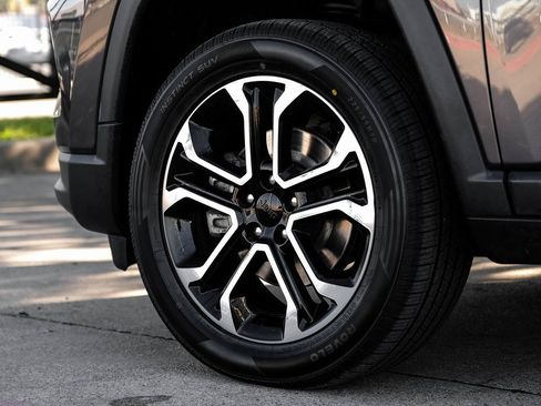 Used 2022 Jeep Compass Limited image 65