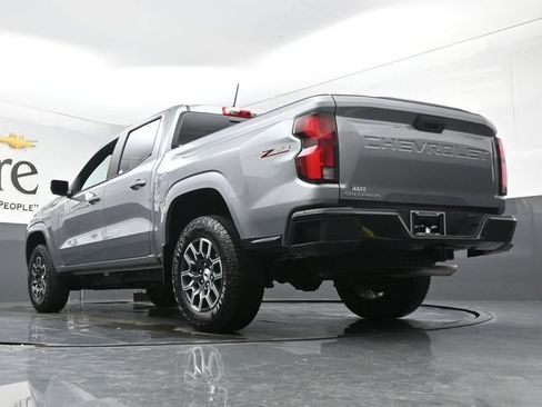 Used 2026 Chevrolet Colorado Z71 w/ Technology Package AWD/4WD image 5
