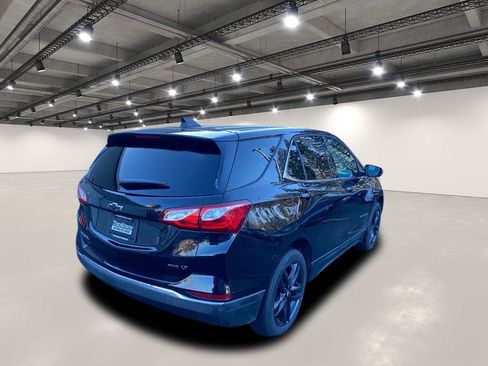 Used 2020 Chevrolet Equinox LT w/ Midnight Edition image 7